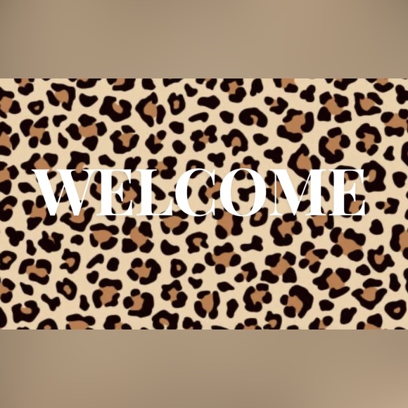 Meet your Posher, Rhonda - Picture 1 of 5